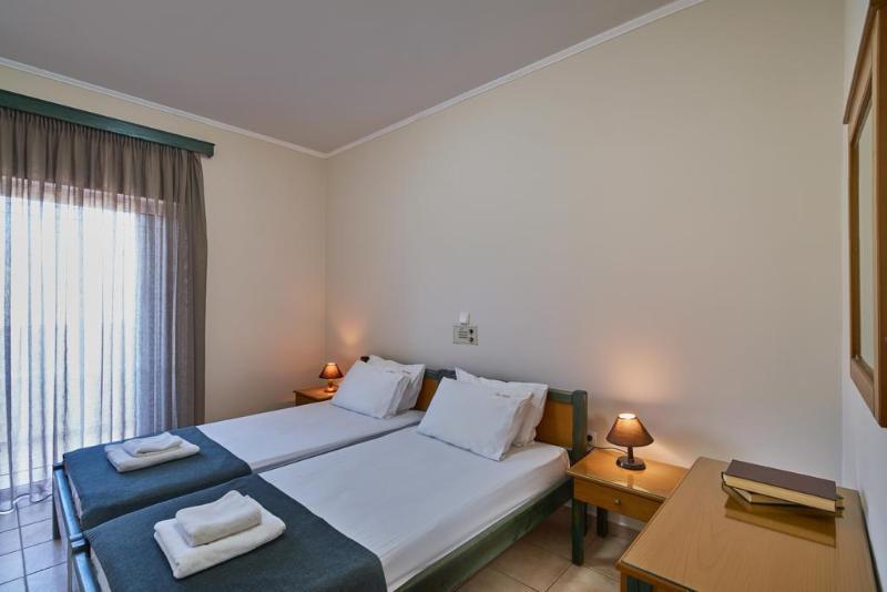 Inea Hotel & Suites Agioi Apostoli  Εξωτερικό φωτογραφία